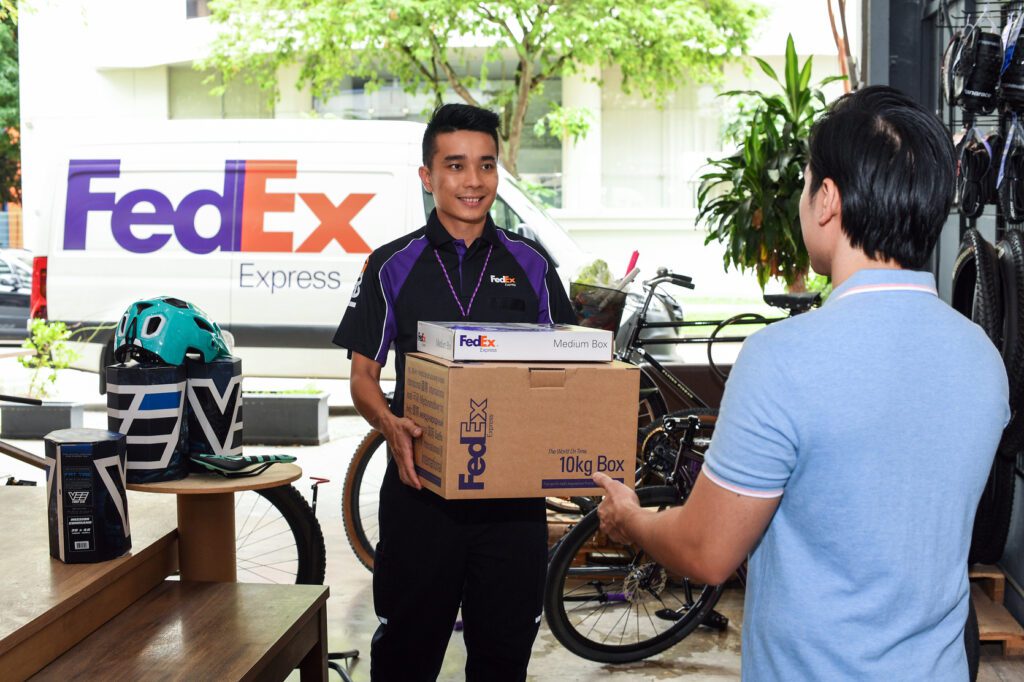 FedEx eBay Alliance 1024x682 1