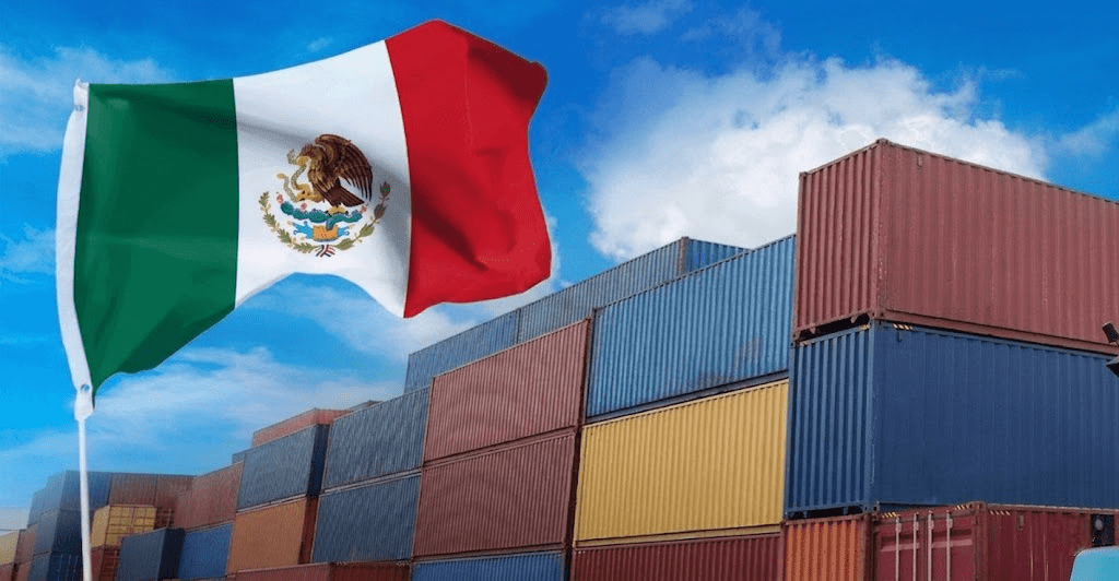 Belebter Containerterminal im Hafen von Manzanillo, der die Trends im mexikanisch-chinesischen Handel und Logistiklösungen für das Jahr 2026 darstellt.